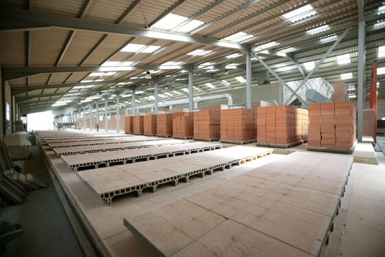 BBT Klei Brick Tunnel Kiln met 53 uur vuurcyclus, 96% vuuropbrengst en Multi-Fuel Firing System