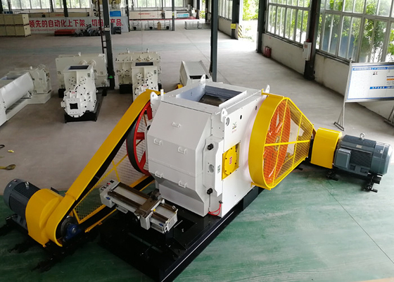 Hoge snelheid Clay Brick Roller Crusher Machine voor Volledige Automatische Productielijn