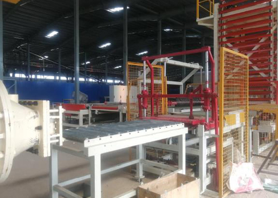 Clay Brick Loading And Unloading-Systeem volledig Auto voor Bakstenen Drogere Machine