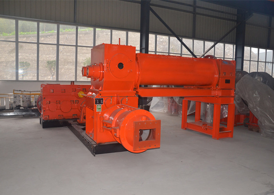 De vacuümgrond Clay Brick Making Machine van de Extruder Auto volledig Automatische Gebrande In brand gestoken Groene Rode Modder