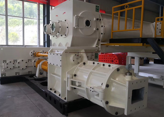 De vacuümgrond Clay Brick Making Machine van de Extruder Auto volledig Automatische Gebrande In brand gestoken Groene Rode Modder