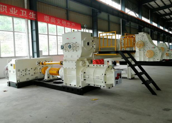 Vacuümextruder van dieselmotor de Holle Clay Red Bricks Manufacturing Machine