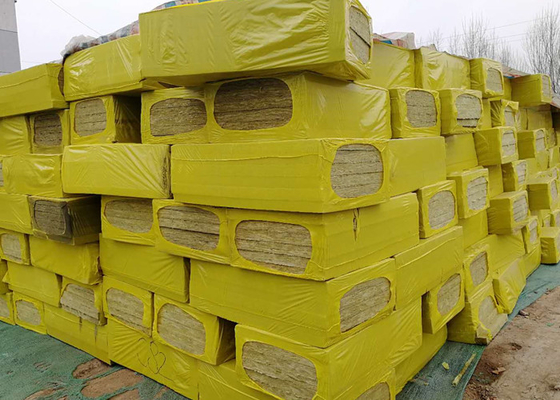 Alumina het Rode Vuurvaste Materiaal van Brandbakstenen voor de Installatie van de Tunneloven