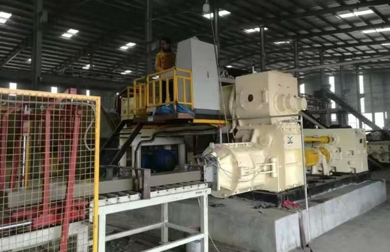 Eenvoudige structuur en gemakkelijke werking van de klei bakstenenmachine