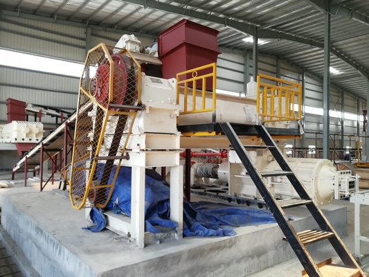4.2Mpa Vacuum Extrusion Clay Brick Making Machine voor autobrick