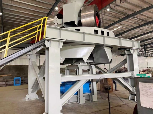 Kleebrick Wet Pan Mill met 40-50m / h Capaciteit en 5300*4600*6500 mm Grootte