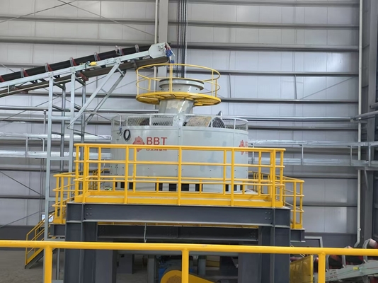 Machines voor het bereiden van grondstoffen voor bakstenenfabrieken