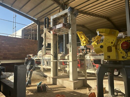 BBT Volautomatisch, palletloos gebakken stenen los- en verpakkingssysteem